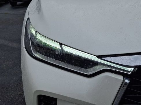 Used 2025 INFINITI QX60 Sensory AWD/4WD image 10