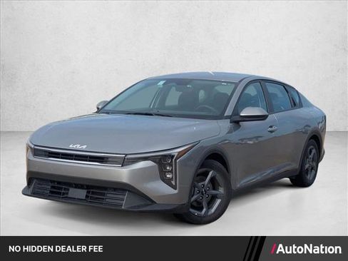 Used 2025 Kia K4 FWD image 1