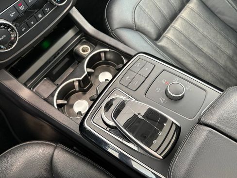 Used 2017 Mercedes-Benz GLS 450 4MATIC image 20