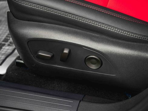 New 2025 Chevrolet Equinox EV RS image 47