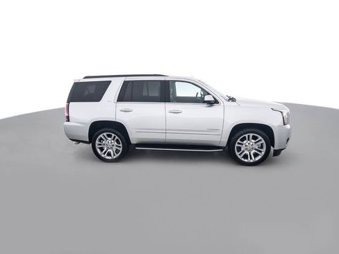 Used 2018 GMC Yukon SLT w/ Premium Edition image 4