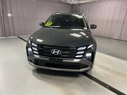 Used 2026 Hyundai Tucson SEL FWD image 2
