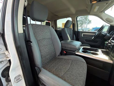 Used 2017 RAM 1500 Big Horn AWD/4WD image 30