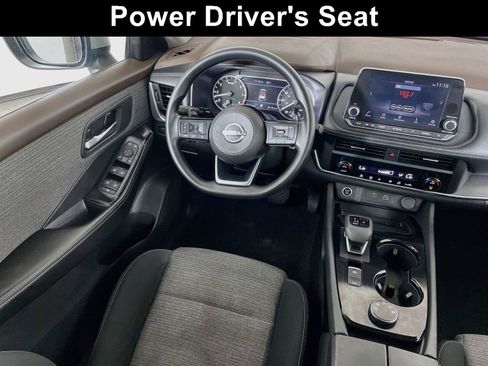Used 2023 Nissan Rogue SV AWD/4WD image 2