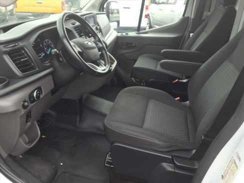 Used 2021 Ford Transit 350 Low Roof AWD image 10