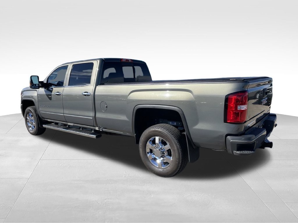 Used 2017 GMC Sierra 3500 Denali w/ Duramax Plus Package AWD/4WD image 6