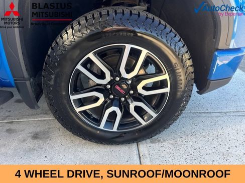Used 2024 GMC Sierra 1500 AT4 w/ AT4 Premium Package AWD/4WD image 3