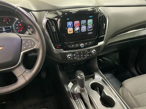 Used 2018 Chevrolet Traverse LT AWD/4WD image 8