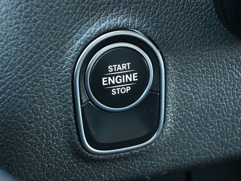 Used 2023 Mercedes-Benz Sprinter 2500 image 25