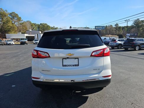 Used 2021 Chevrolet Equinox LT w/ LPO, Cargo Package image 4