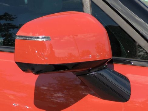 Used 2025 Hyundai Santa Fe Calligraphy image 12