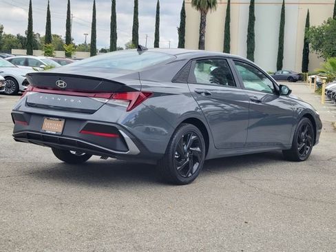 New 2026 Hyundai Elantra Sport FWD image 4