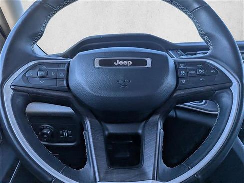 Used 2021 Jeep Grand Cherokee L Limited image 16