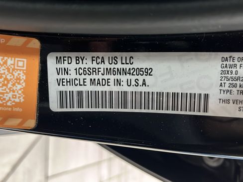 Used 2022 RAM 1500 Laramie AWD/4WD image 37