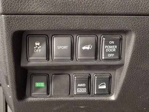 Used 2016 Nissan Rogue SL AWD/4WD image 26