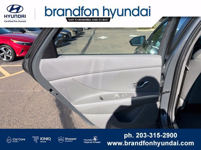 Used 2026 Hyundai Elantra Hybrid FWD image 10
