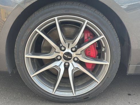 Used 2025 Genesis G70 2.5T AWD/4WD image 29