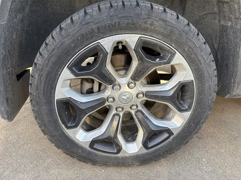 Used 2019 RAM 1500 Limited image 22