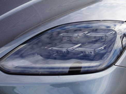 New 2026 Porsche Cayenne image 14