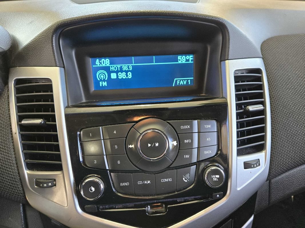 Used 2016 Chevrolet Cruze LT FWD image 15