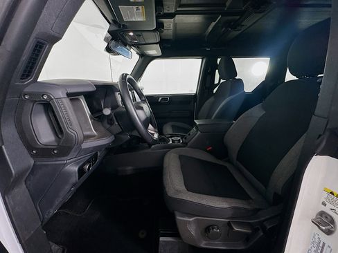 Used 2025 Ford Bronco Big Bend image 13
