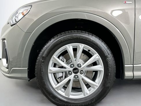 New 2025 Audi Q3 2.0T Premium image 11