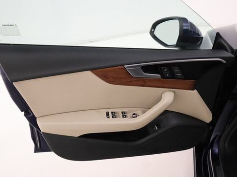 Used 2022 Audi A5 2.0T Premium image 8