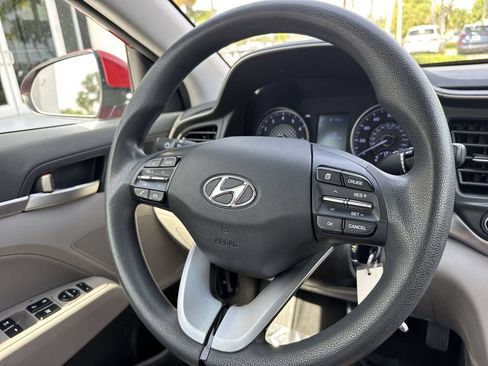Used 2019 Hyundai Elantra SEL FWD image 52