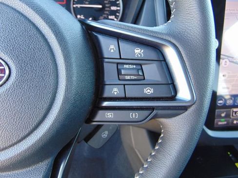 Certified 2025 Subaru Forester Limited AWD/4WD image 17