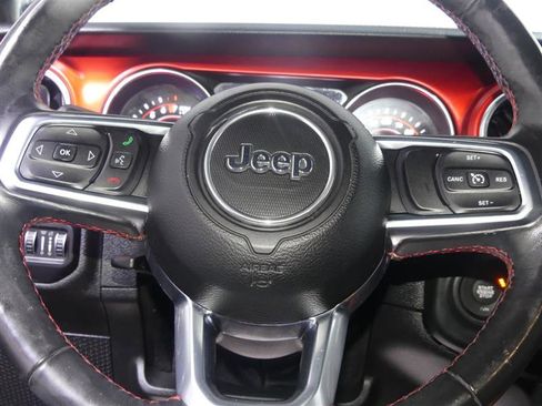 Used 2018 Jeep Wrangler Unlimited Rubicon w/ Dual Top Group image 31