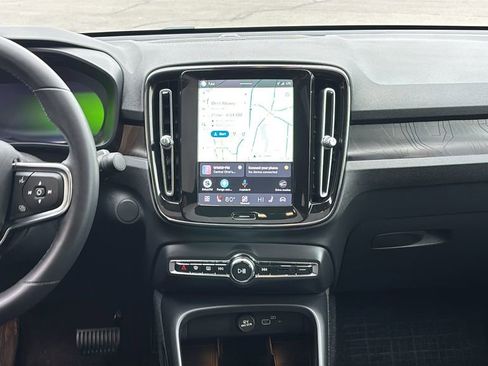 Used 2023 Volvo C40 P8 Recharge Ultimate AWD/4WD image 6