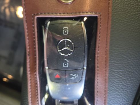 Certified 2025 Mercedes-Benz GLB 250 image 35