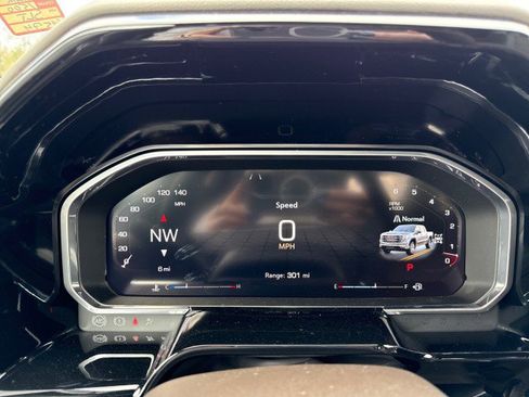 New 2026 GMC Sierra 1500 SLT image 29