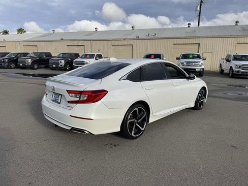 Used 2020 Honda Accord Sport image 10
