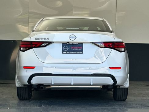Used 2025 Nissan Sentra S image 4
