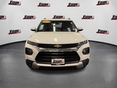 Used 2023 Chevrolet TrailBlazer LT w/ Convenience Package AWD/4WD image 2