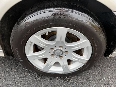 Used 2008 Mercedes-Benz E 320 BlueTEC Sedan image 10