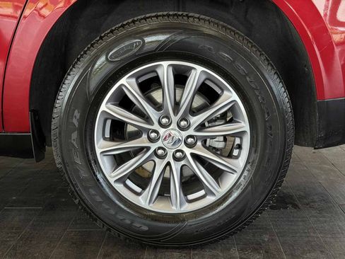 Used 2024 Buick Enclave Premium image 40