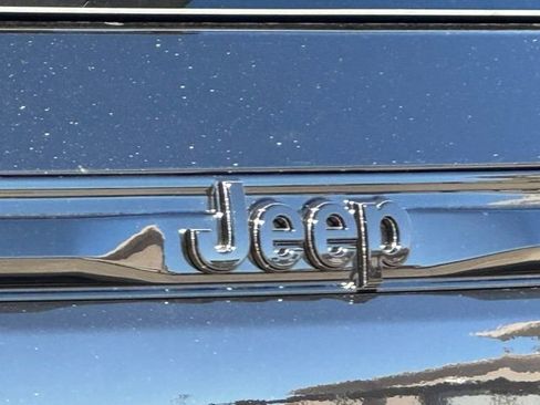 New 2025 Jeep Grand Cherokee Limited image 10