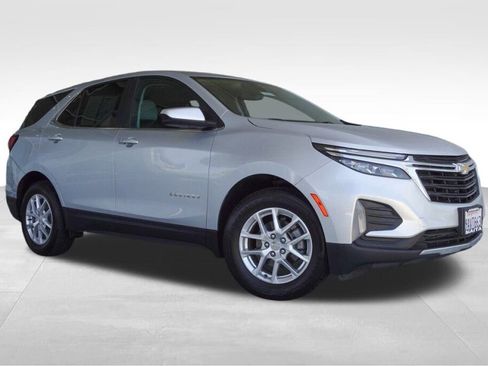 Used 2022 Chevrolet Equinox LT image 4