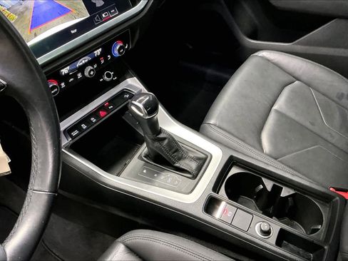 Used 2022 Audi Q3 2.0T Premium image 19