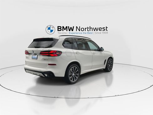 New 2026 BMW X5 xDrive40i image 3
