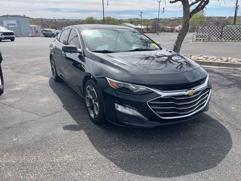 Used 2022 Chevrolet Malibu LT image 3