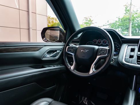 Used 2021 Chevrolet Tahoe LT AWD/4WD image 12