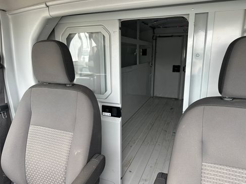 Used 2023 Ford Transit 350 w/ Interior Upgrade Package image 33
