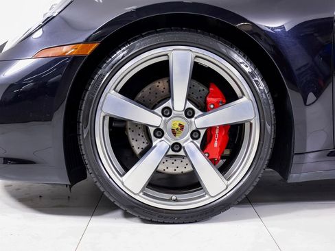 Certified 2021 Porsche 911 Targa 4S AWD/4WD image 28