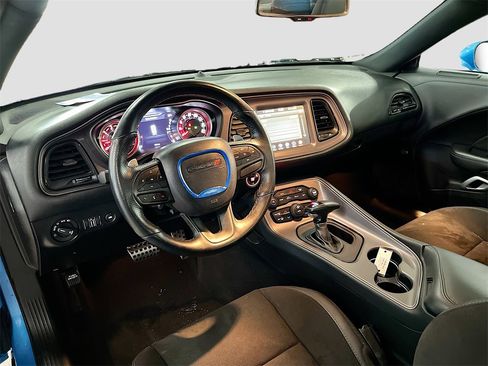 Used 2023 Dodge Challenger GT w/ Plus Package image 22