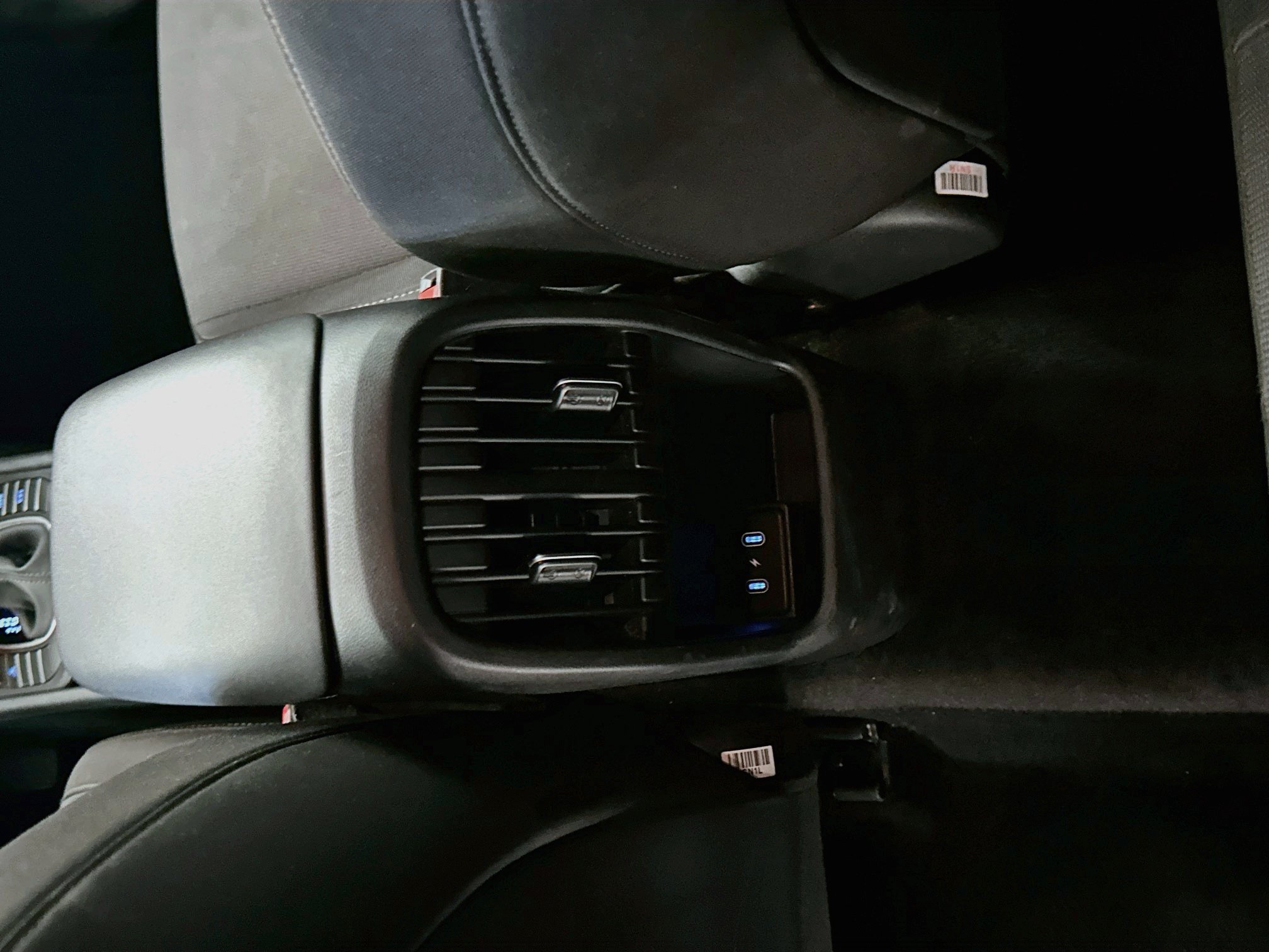 Used 2025 Hyundai Kona SEL AWD/4WD image 27