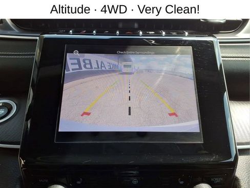 Used 2023 Jeep Grand Cherokee Altitude AWD/4WD image 19