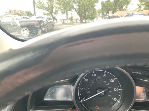 Used 2018 MAZDA CX-3 Touring AWD/4WD image 14